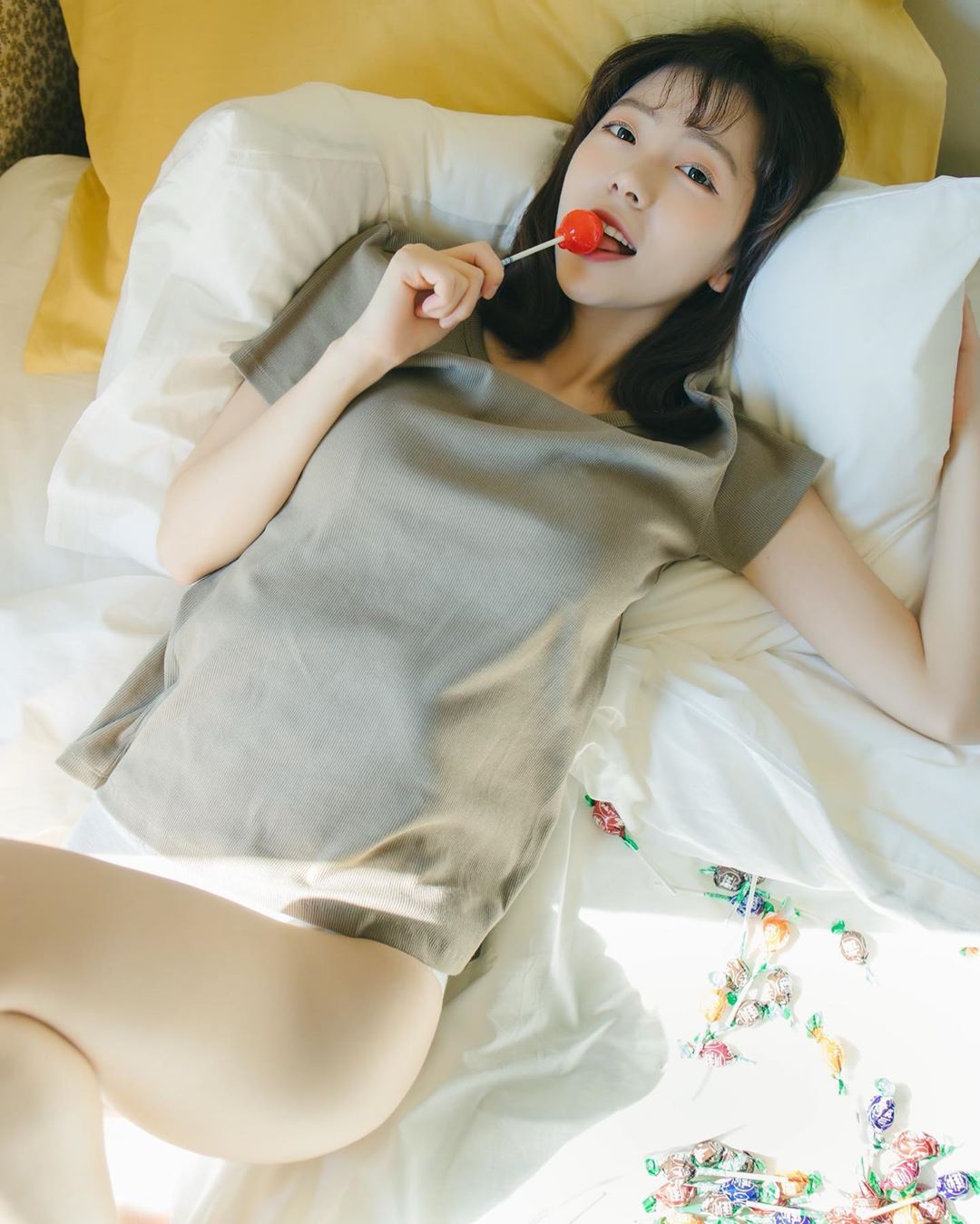 着衣騎乗位sex画像 射精の瞬間 巨乳美人 ol