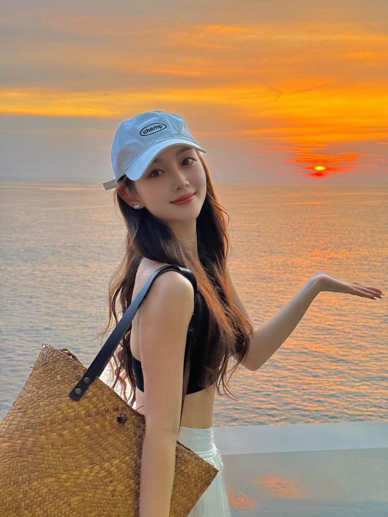 二次 ポチャ女子との肉弾セッ ス画像ください